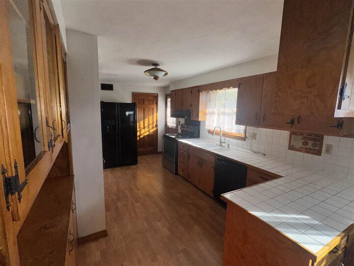 Property Photo:  10329 S US 27  IN 47355 