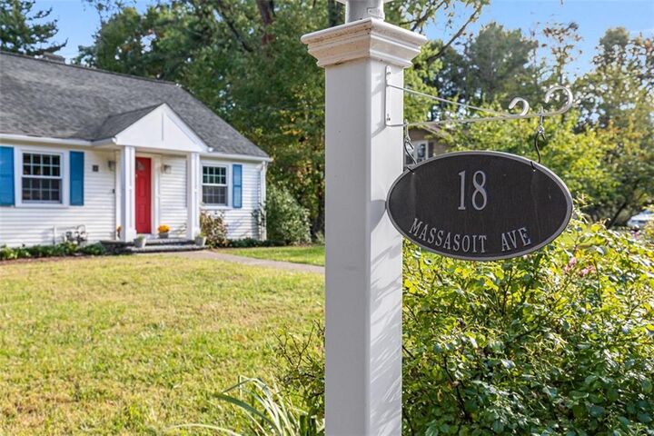 Property Photo:  18 Massasoit Avenue  RI 02806 