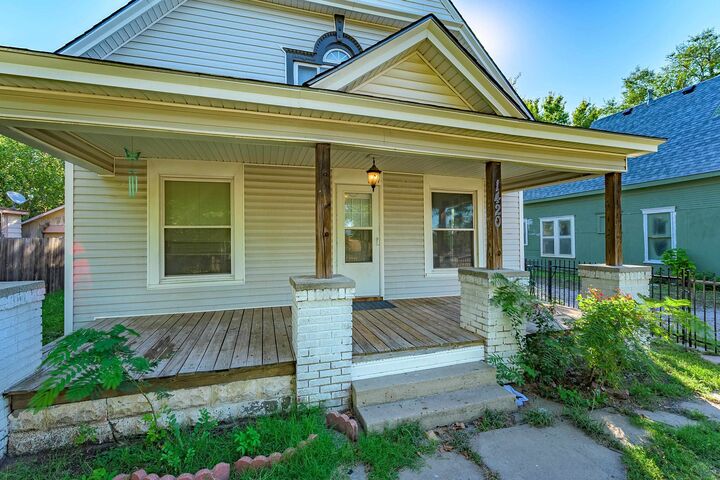 Property Photo:  1420 S Emporia Ave  KS 67211 