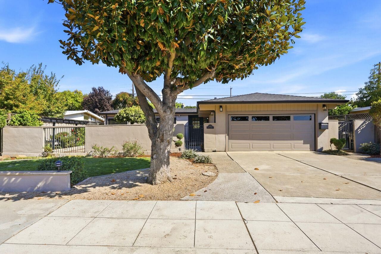 Property Photo:  3839 Nathan Way  CA 94303 
