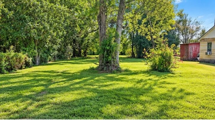 Property Photo:  2420 Omaha  TX 77703 