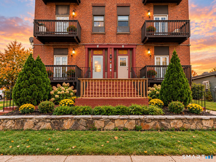 Property Photo:  229 Franklin Avenue  CT 06114 