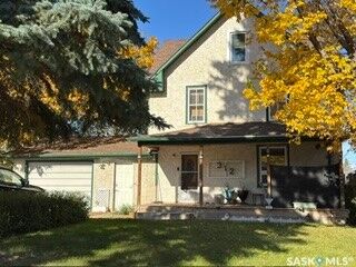 Property Photo: 312 32nd Street SK S0M 0E0