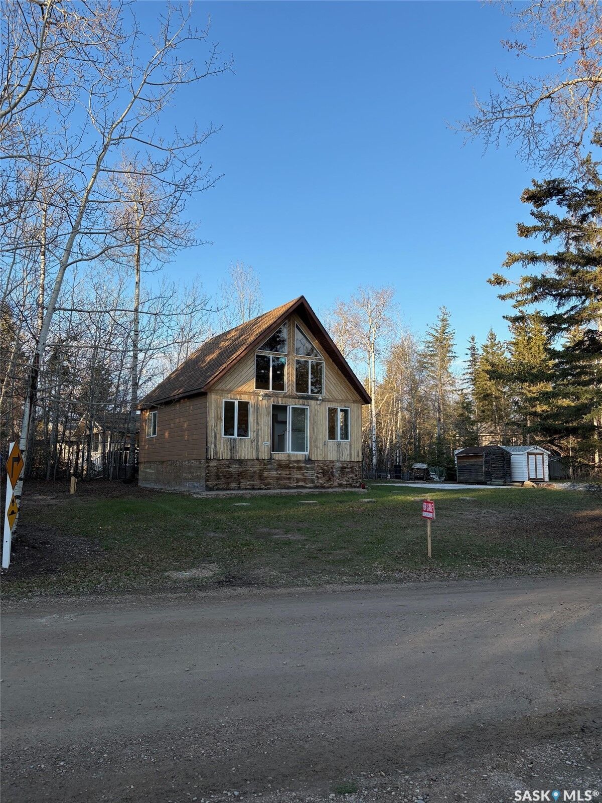 Property Photo:  1101 Birch Drive  SK S0M 1J0 