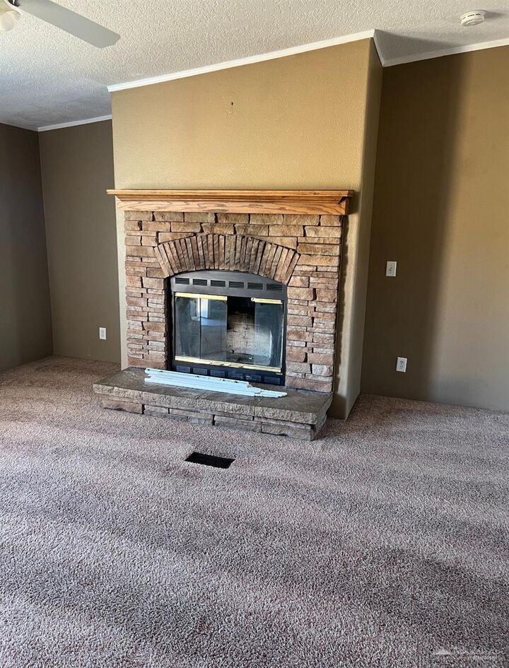 Property Photo:  12264 Umtali Road  CA 93561 