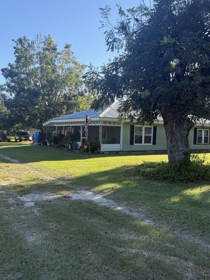 Property Photo:  668 Ten Mile Rd.  GA 31750 