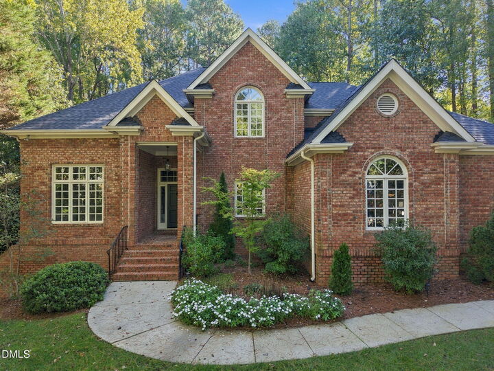 Property Photo: 102 Eyemouth Court NC 27513