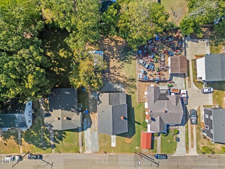 Property Photo: 911 Alma Street NC 27703