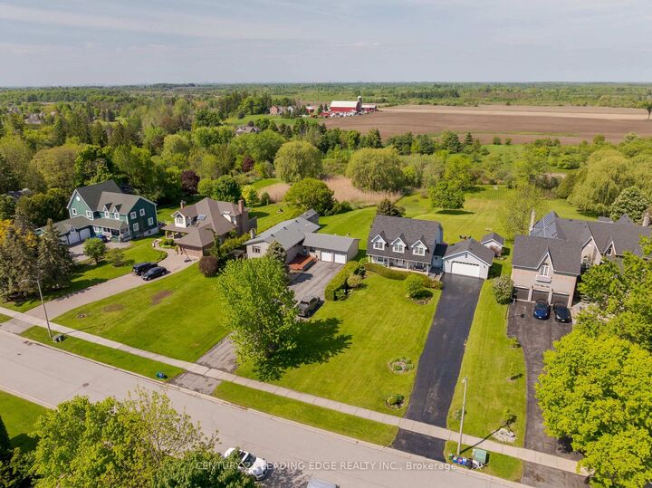 Photo de la propriété:  5048 William Street  ON L1Y 1B2 