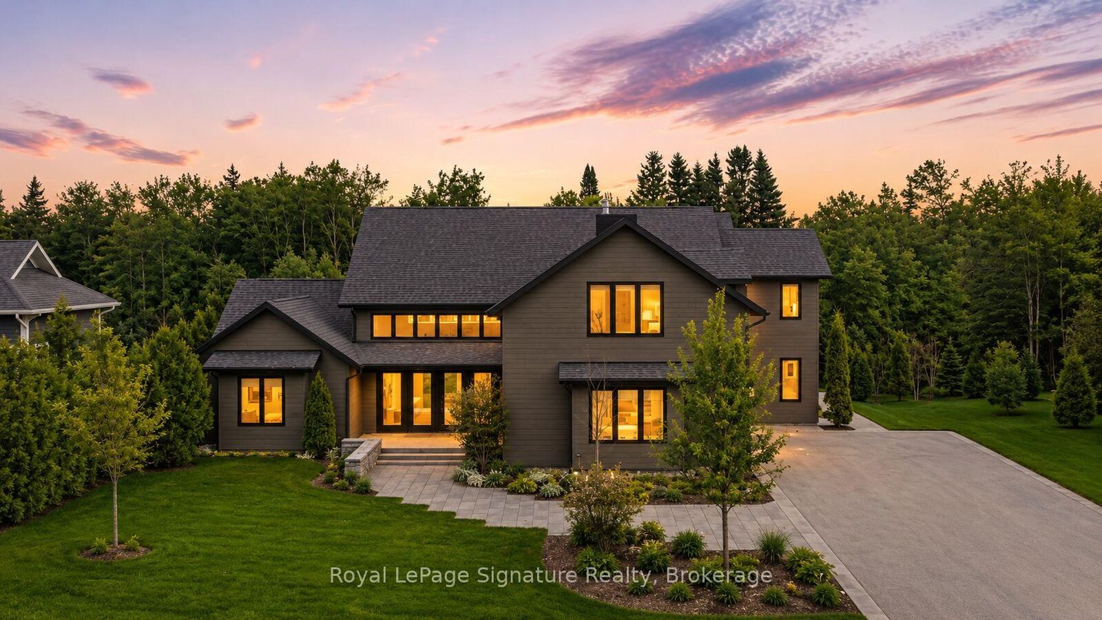 Property Photo:  118 Timber Lane  ON N0H 2P0 