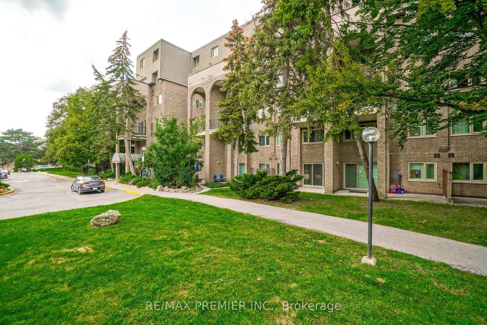 Property Photo:  4005 Don Mills Road 345  ON M2H 3J9 