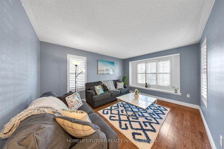 Property Photo: 17 Grainger Crescent ON L1T 4Y7