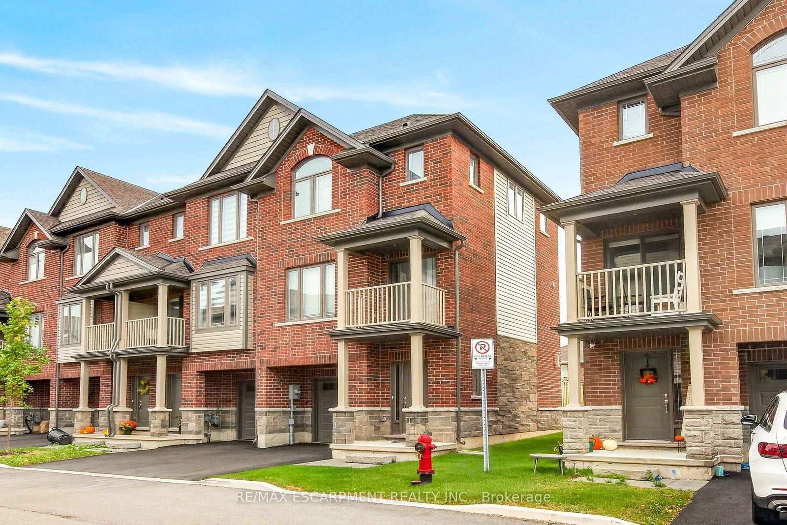 Property Photo:  19 Picardy Drive 51  ON L8J 0M7 