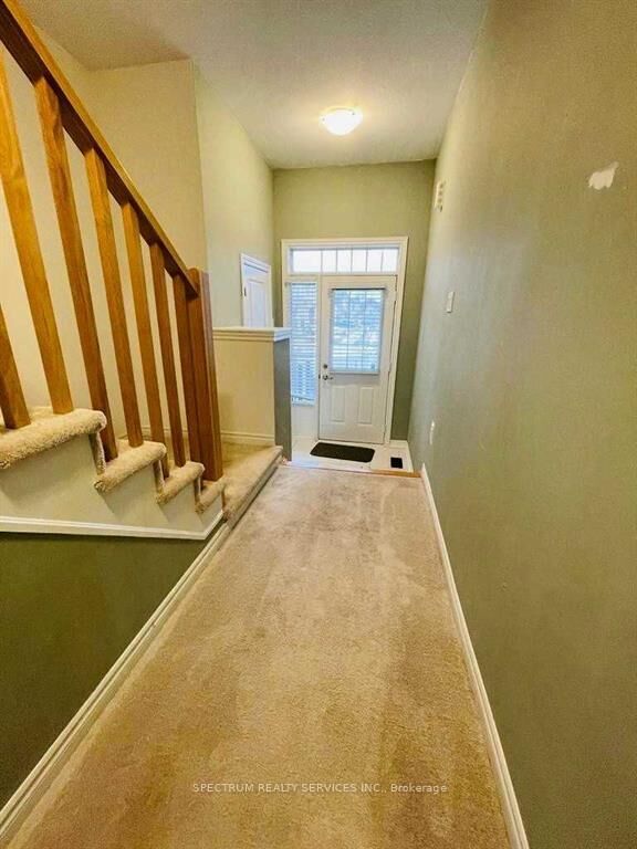 Property Photo:  43 Bilanski Farm N/A  ON N3S 0J7 