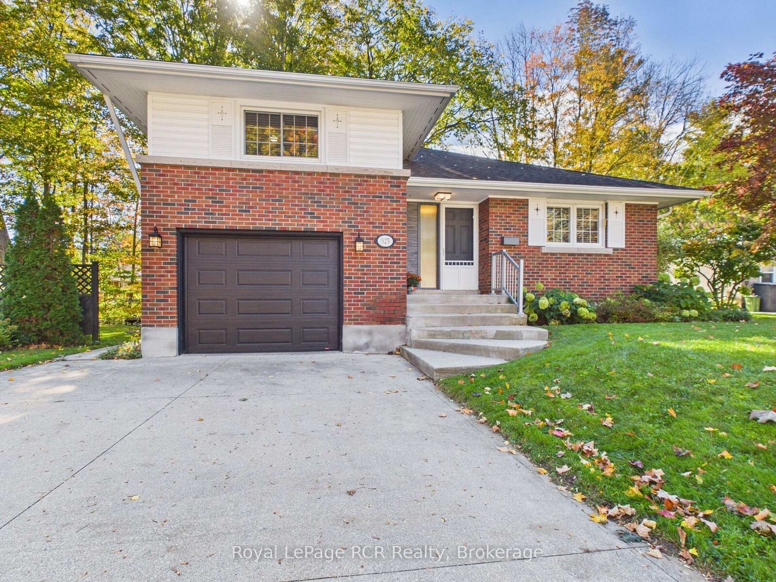 Property Photo:  525 6th Street W  ON N4K 3L2 