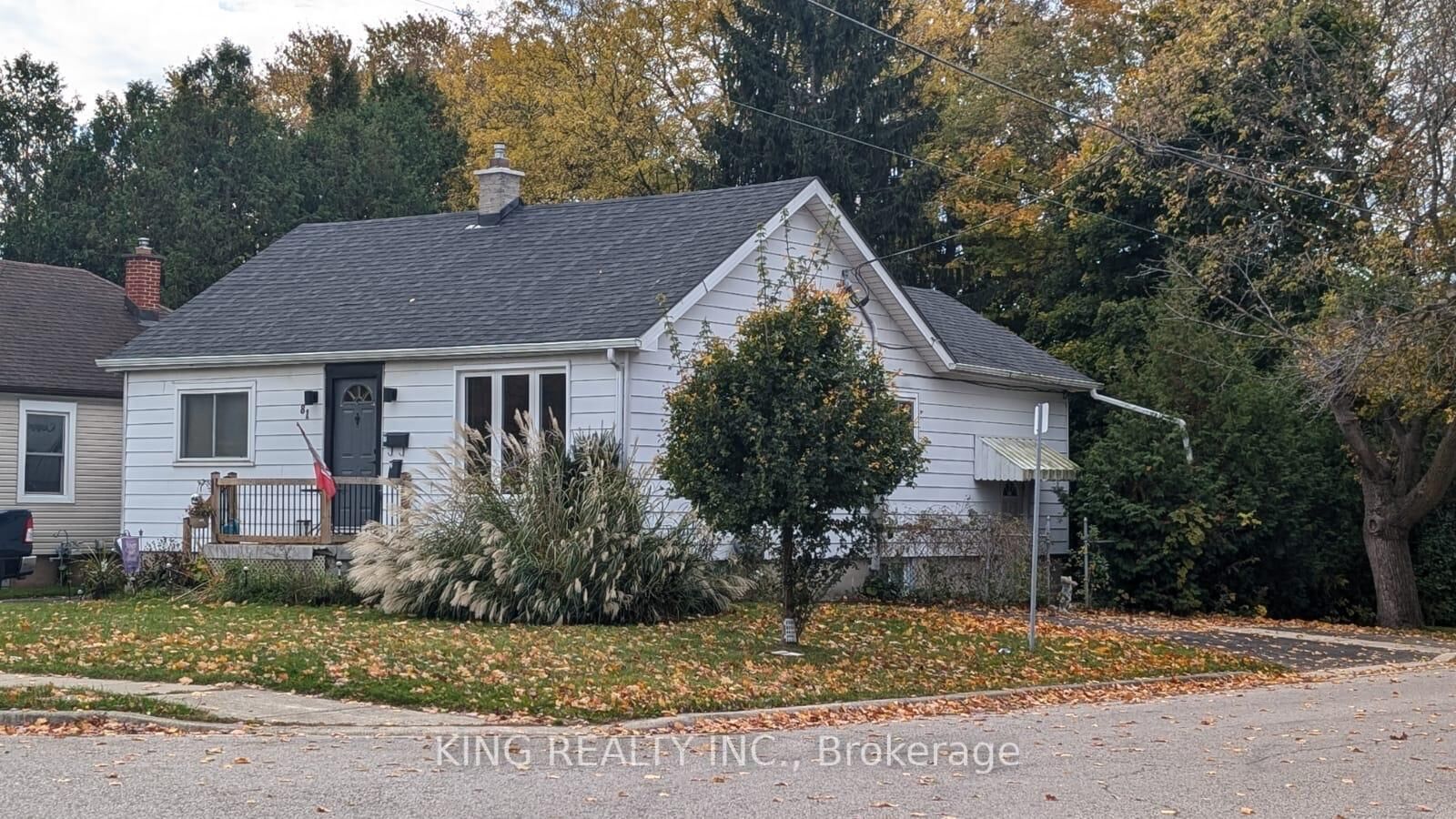 Property Photo:  81 Josephine Street 2  ON N5Z 3P4 