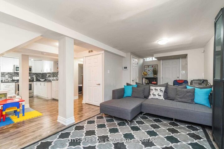 Property Photo: 6103 Silken Lauman Way Bsmt ON L5V 1A1