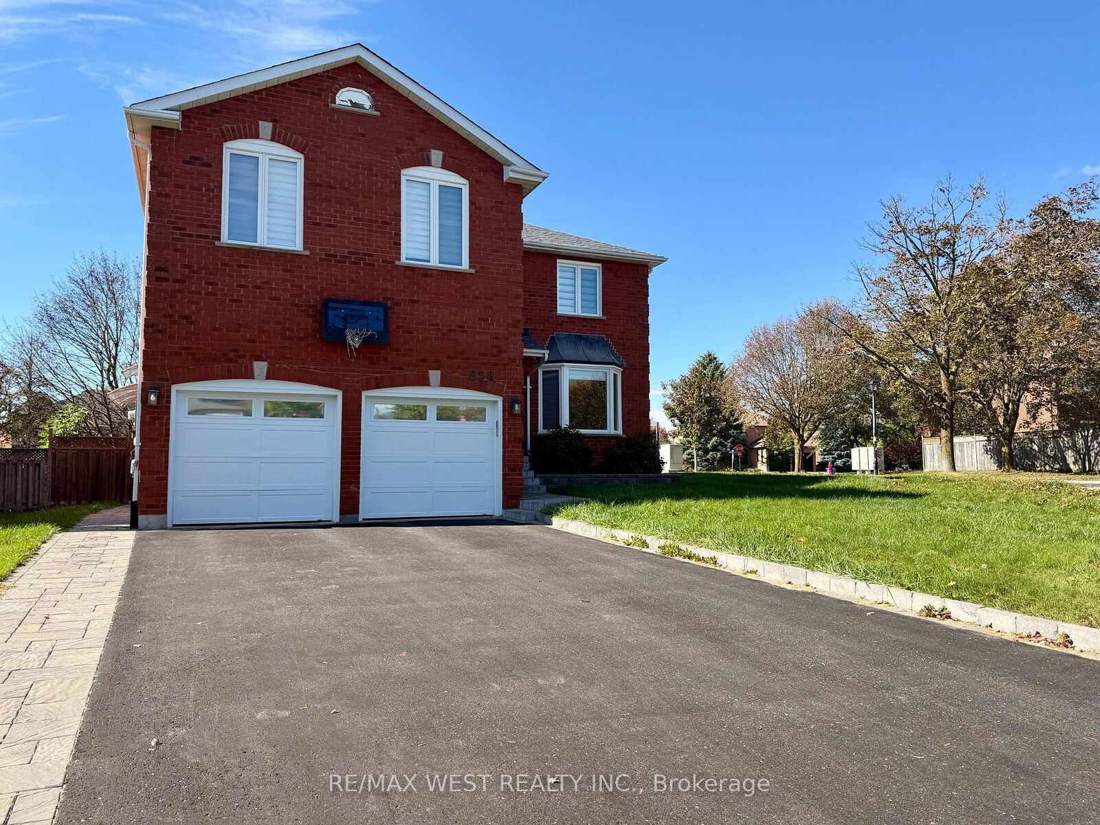 Property Photo:  858 Cassie Road Lower  ON L3X 1S3 