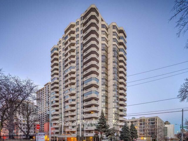 Property Photo:  67 Caroline Street S 4A  ON L8P 3K6 