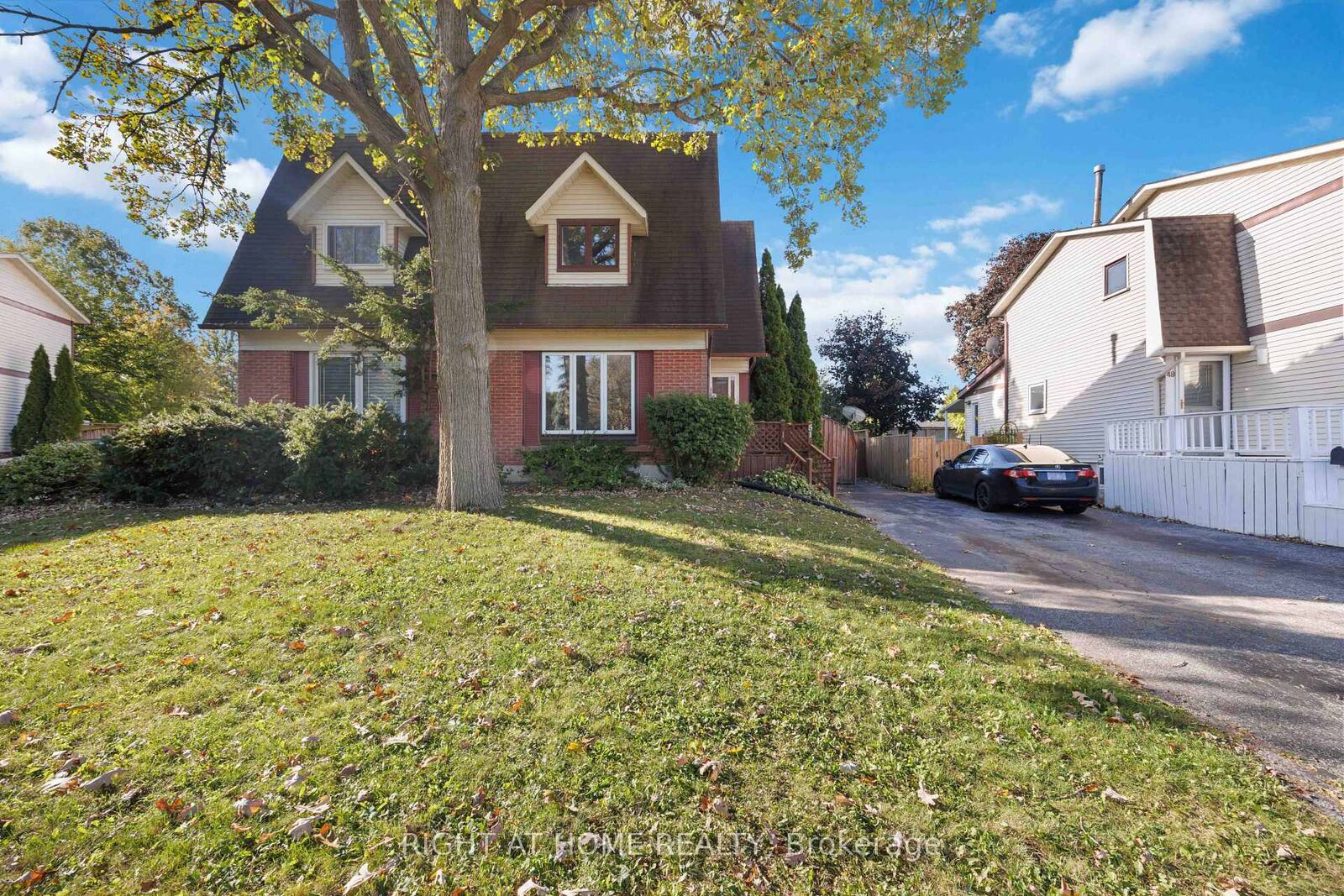 Property Photo:  51 Maplestone Avenue  ON N7S 4X1 