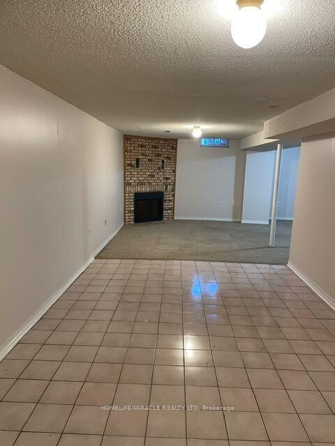Property Photo:  5547 River Grove Avenue  ON L5M 3T6 