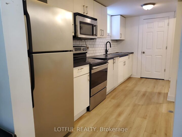 Property Photo:  1107 Aldea Avenue 3  ON K1H 8C1 