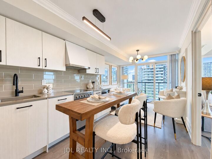 Property Photo:  125 Redpath Avenue 2801  ON M4S 0B5 