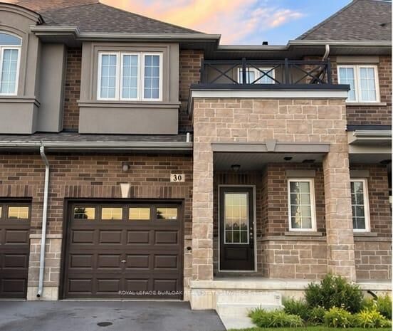Property Photo:  30 Linden Park Lane  ON L9A 1Y3 
