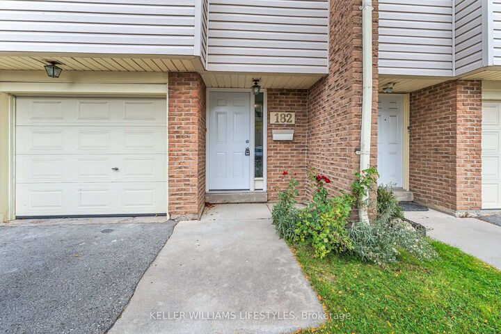 Property Photo:  700 Osgoode Drive 182  ON N6E 2H1 