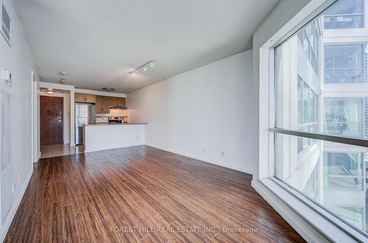Property Photo:  10 Yonge Street 1810  ON M5E 1R4 