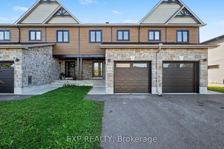 Property Photo:  202 St Malo Place  ON K0A 1W0 