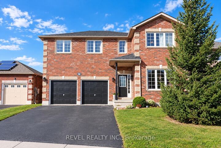 Property Photo:  30 Sun King Crescent  ON L4M 7J9 