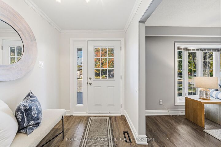Property Photo:  220 Chebucto Drive  ON L6J 5P9 