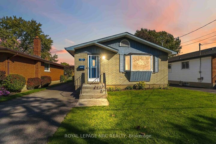 Property Photo:  52 Northhaven Road  ON L3C 1X1 