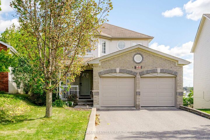 Property Photo:  688 Trailview Drive  ON K9J 8P1 