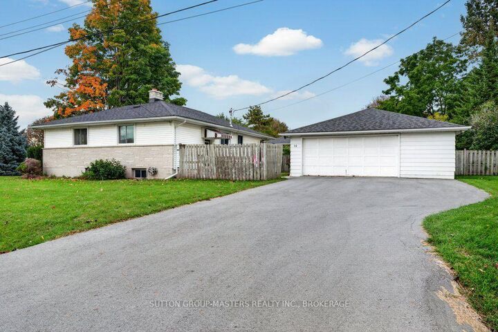 Property Photo:  14 Quinte Avenue  ON K7N 1E3 