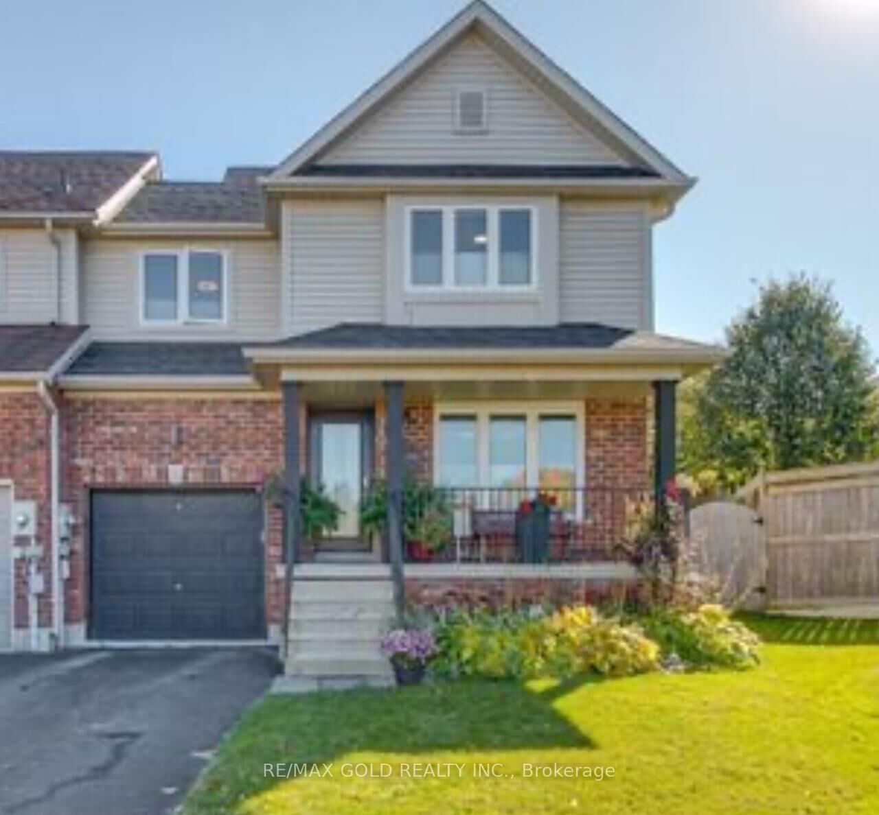 Property Photo: 117 Bentley Crescent ON L4N 0Z1