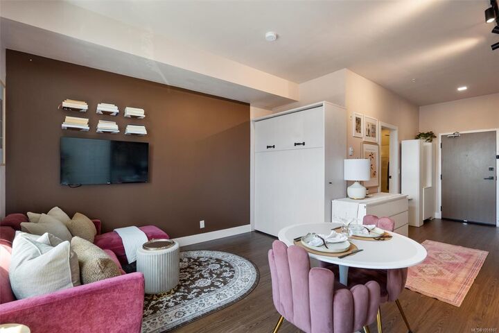 Property Photo:  515 Chatham St #310  BC V8T 0C8 