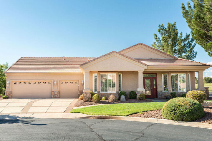 Property Photo:  4354 Round Hill Circle Cir  UT 84790 