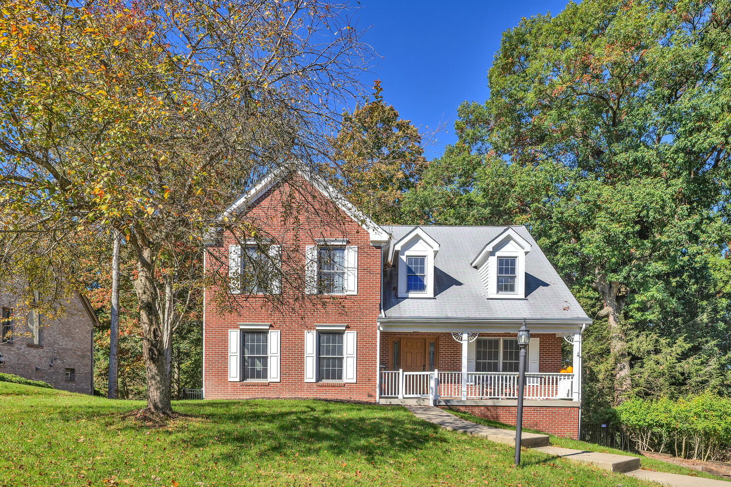 Property Photo: 8510 Breezewood Drive PA 15237
