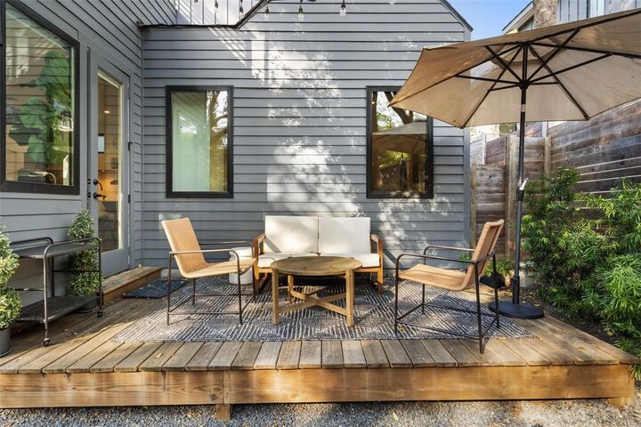Property Photo:  707 E Live Oak Street 2  TX 78704 