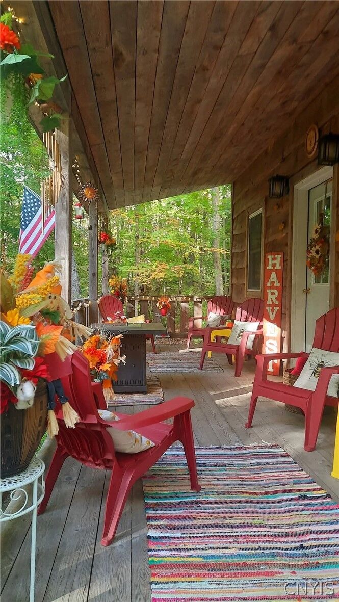 Property Photo:  14 Hayloft  NY 13437 