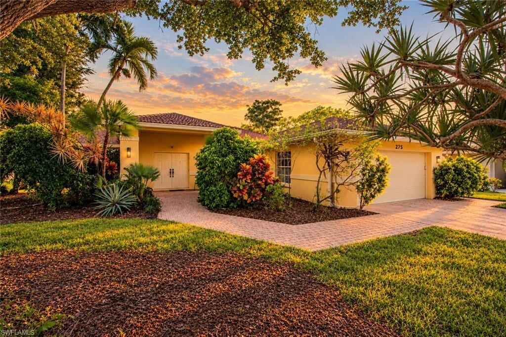 Property Photo: 275 Lambton Ln FL 34104