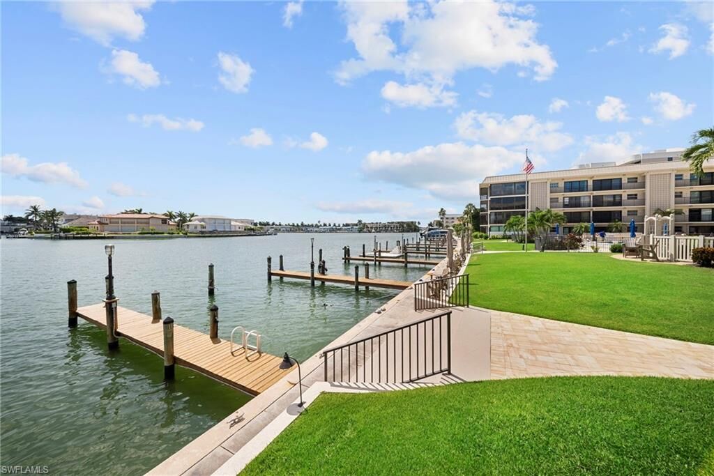 Property Photo: 3200 Gulf Shore Blvd N 107 FL 34103