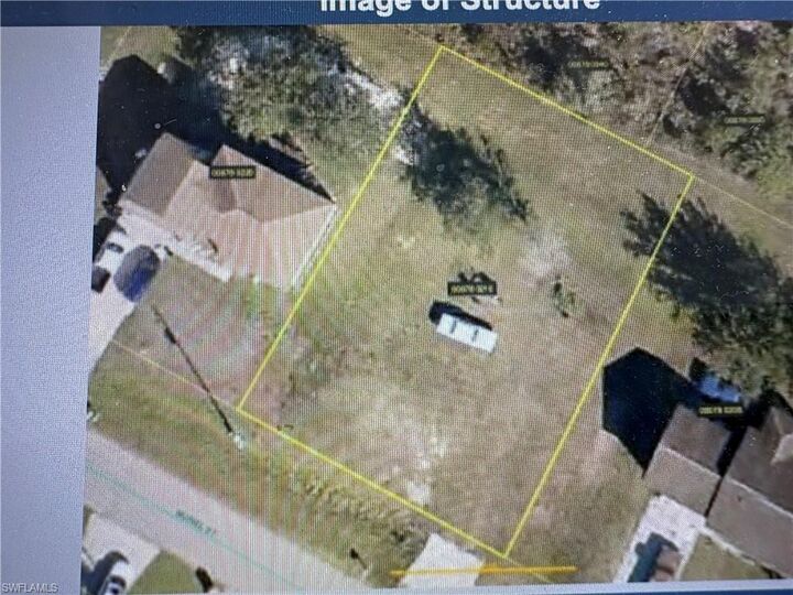 Property Photo: 418 Muriel St FL 33976