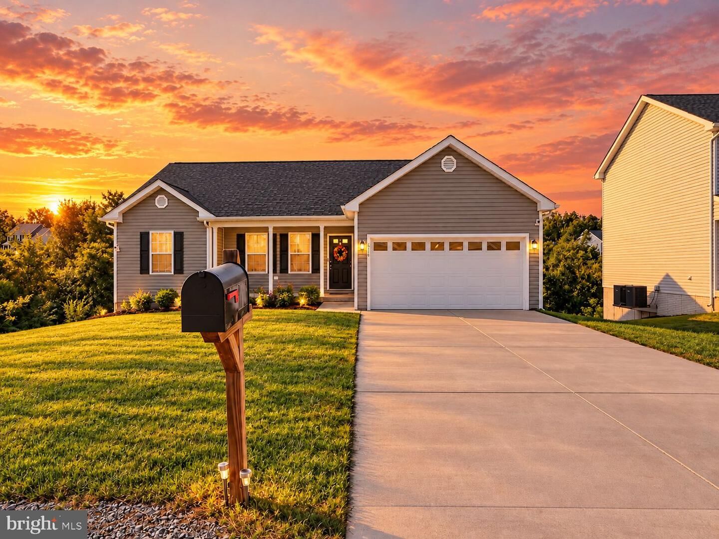 Property Photo:  616 Jensen Way E  WV 25401 