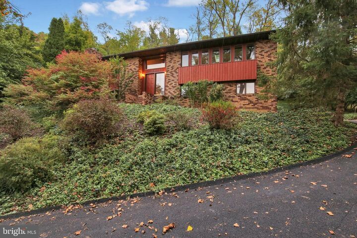 Property Photo: 340 Mountain View Road PA 19607