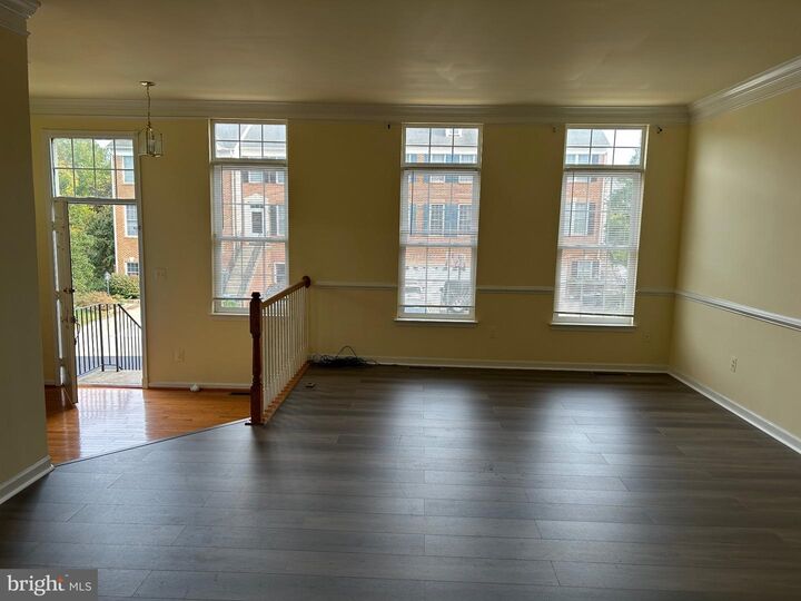 Property Photo:  43723 Stoke Chapel Terrace  VA 20148 