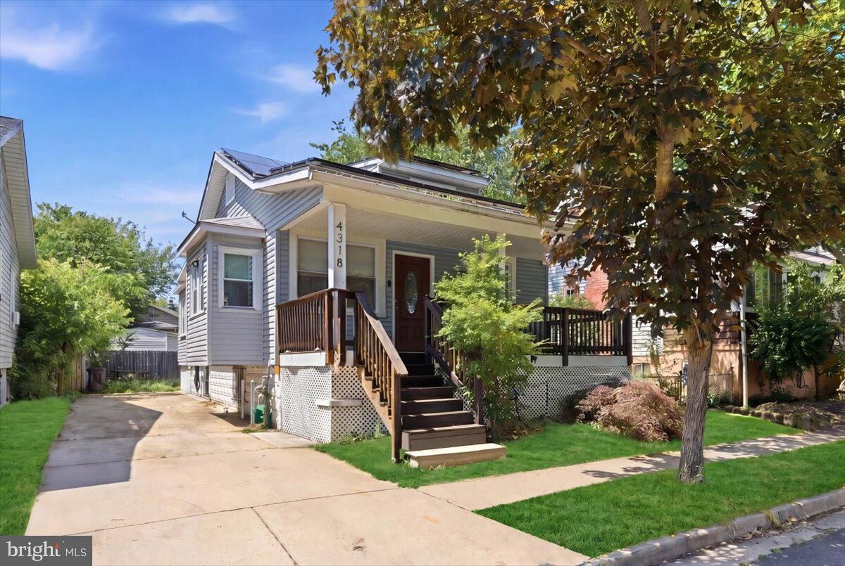 Property Photo:  4318 Lawrence Street  MD 20722 