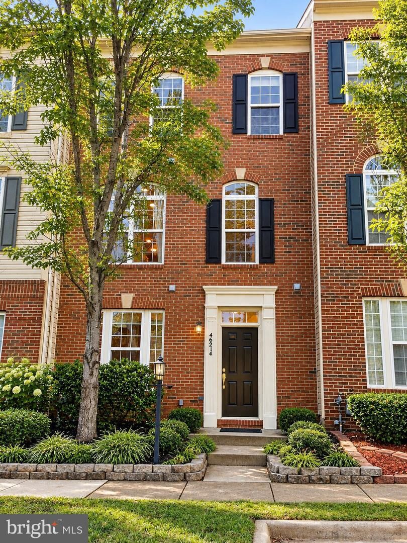 Property Photo:  46214 Wales Terrace  VA 20165 